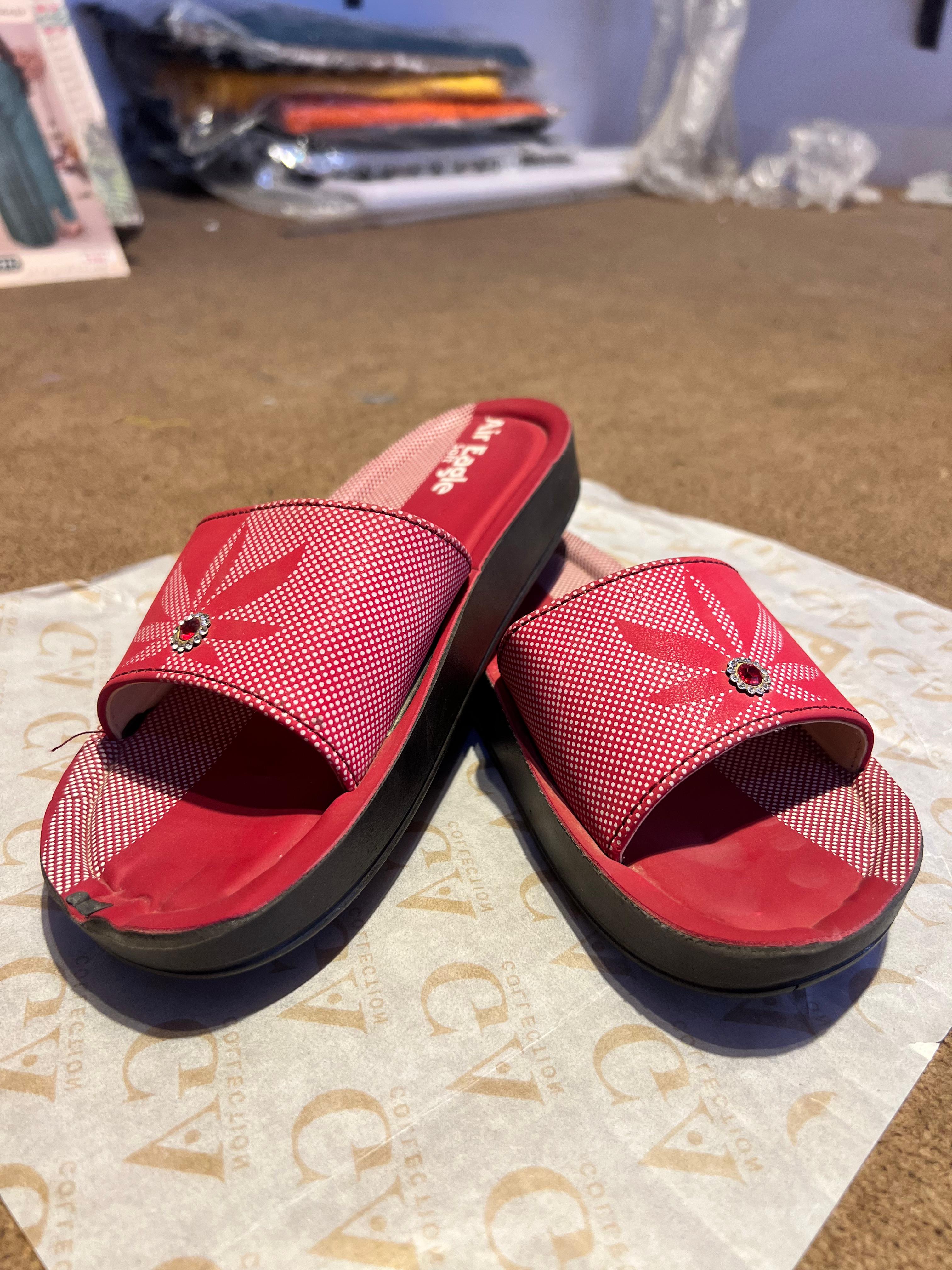 Liza Casual Slip-Ons – Lightweight, Comfy, and Trendy