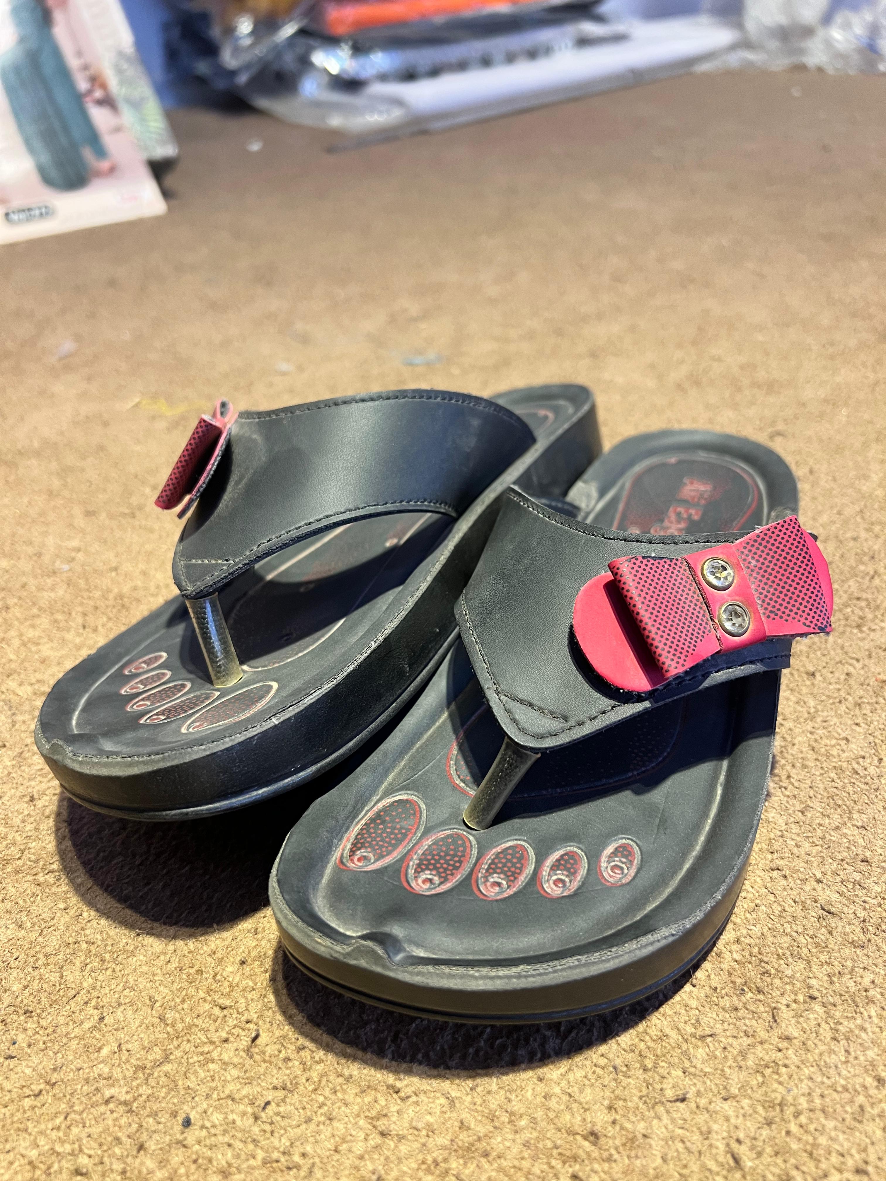 Liza Casual Slip-Ons – Lightweight, Comfy, and Trendy